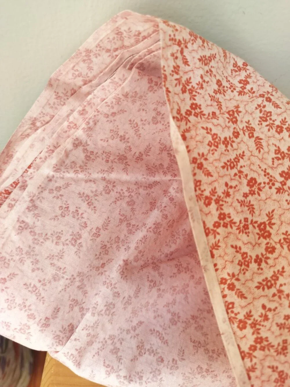 Vintage Fabric - Peachy Pink Floral